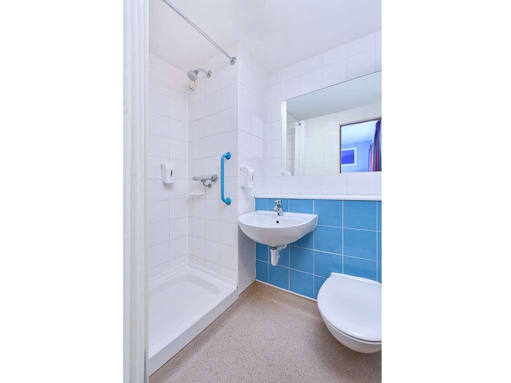 Travelodge Swindon Central Camera foto