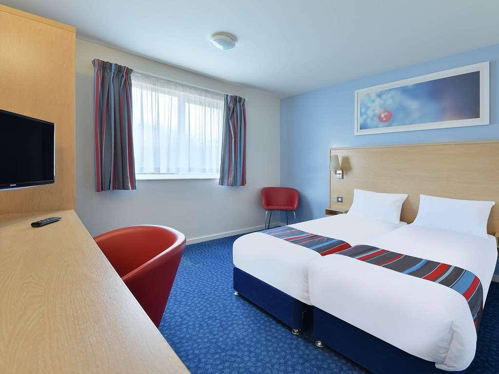 Travelodge Swindon Central Camera foto