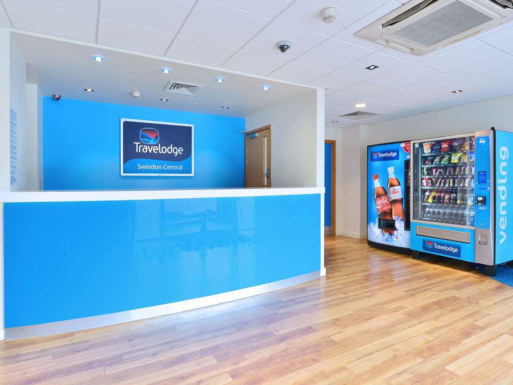Travelodge Swindon Central Interno foto
